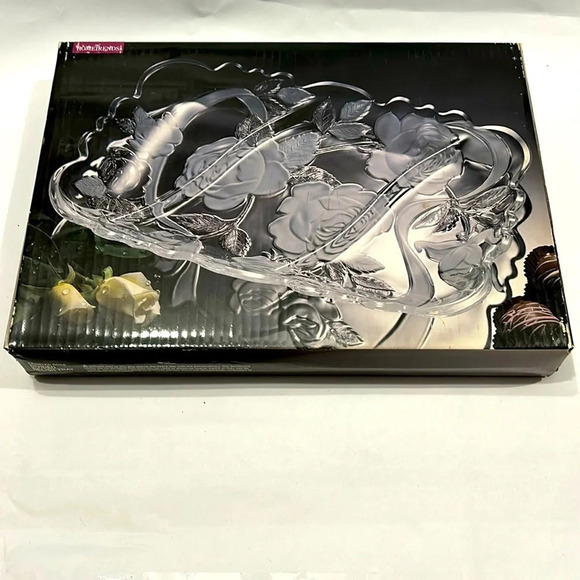 Home Trends Frosted Rose Divided Relish Tray - Picture 4 of 5